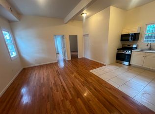828 S 15th St #2L, Newark, NJ 07108