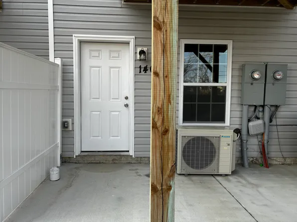 140 Mallard Ct, Charles Town, WV 25414