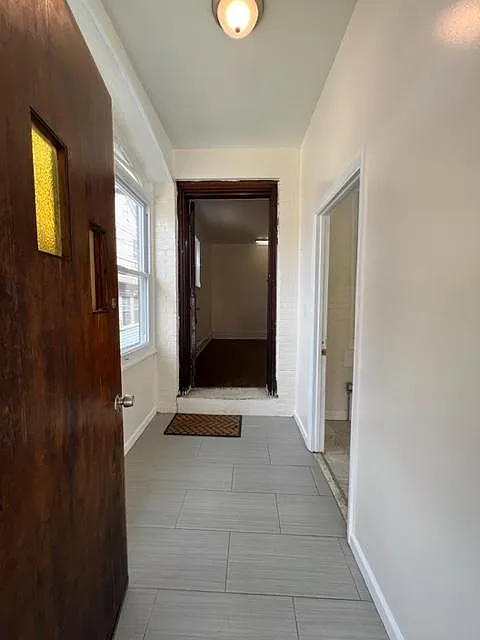 2 bed, 1100 sqft, $1,750 — Photo 3
