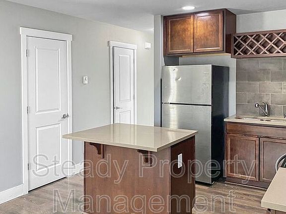 3rd image of 1215 S 15th St Unit A