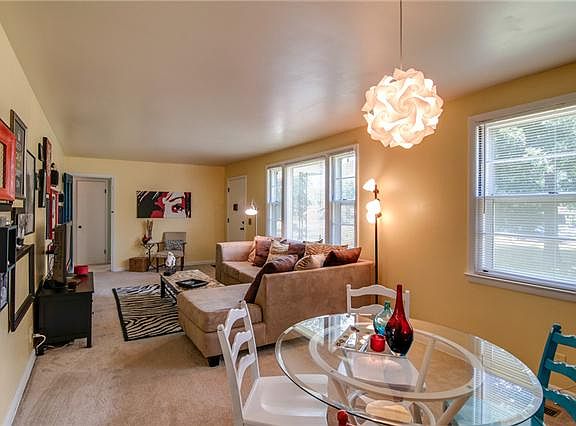 4th image of 2111 Jade Dr