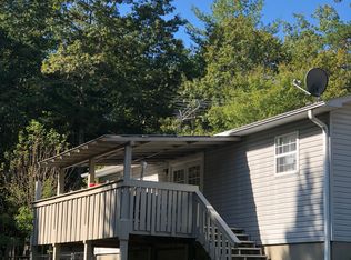 121 Squirrel Rdg, Pisgah Forest, NC 28768
