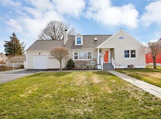 30 Fairfield St, Milford, CT 06460