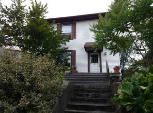 2124 N 52nd St, Seattle, WA 98103