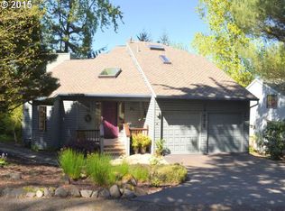 10039 SW Quail Post Rd, Portland, OR 97219
