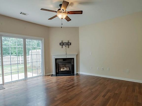 4th image of 370 Juniper Bend Cir #1