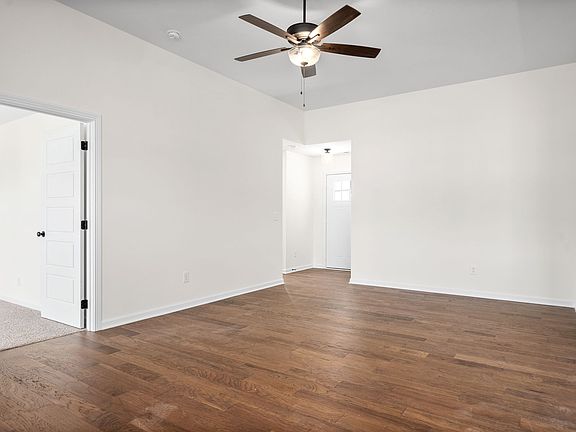 5th image of 717 Gleason Dr Lot 556