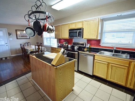 5th image of 115 Alta Vista St