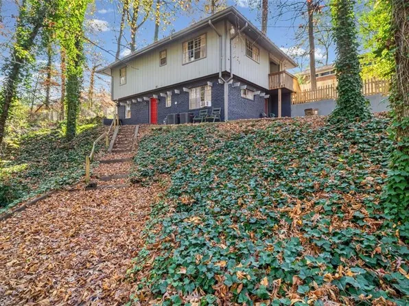 1450 Shadowbrook Dr, Marietta, GA 30062