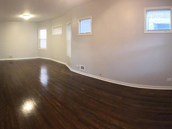 4th image of 3328 W Eastwood Ave #1