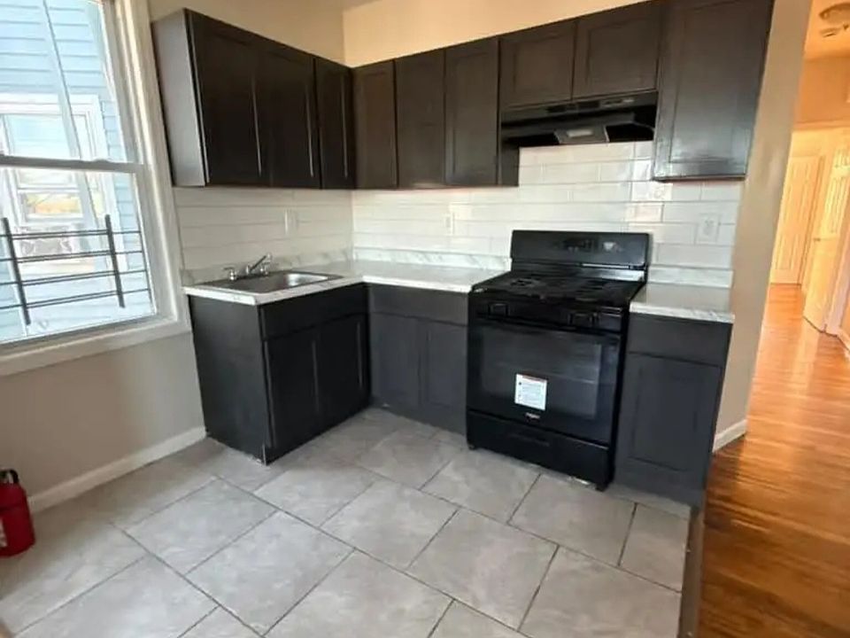1st image of 788 S 19th St #G22