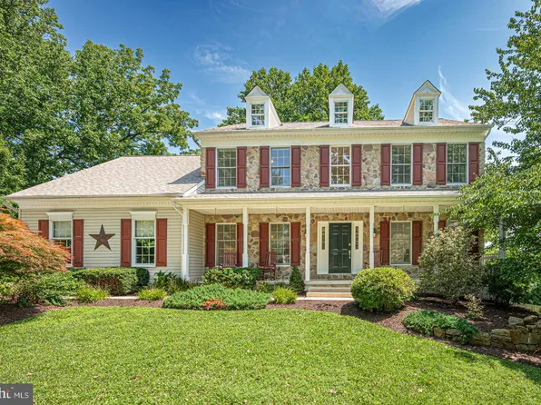 107 Nicolson Dr, Downingtown, PA 19335
