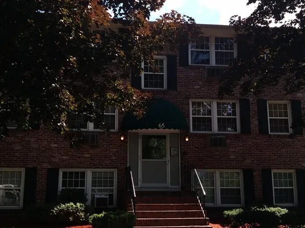 71 Mystic St APT 3, Methuen, MA 01844