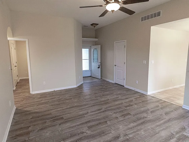 4203 Spring Cress Dr — Photo 5