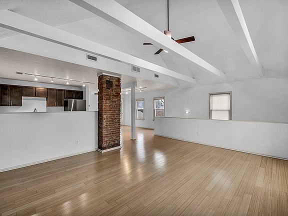 2nd image of 1117 Auburn Ave #Up