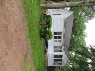 925 1/2 Cedar St, Eau Claire, WI 54703