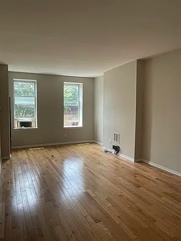 264 9th St #4D — Photo 2
