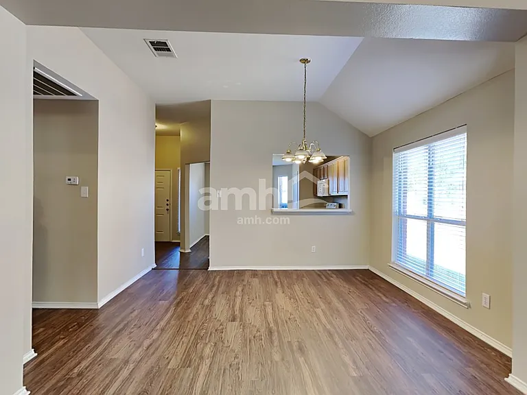 2808 Plantation Dr — Photo 5