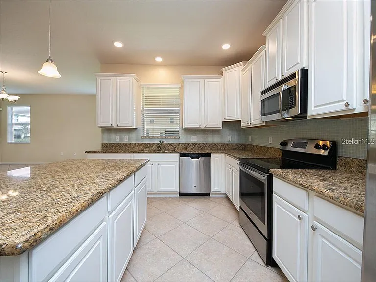 3439 Rodrick Cir — Photo 6