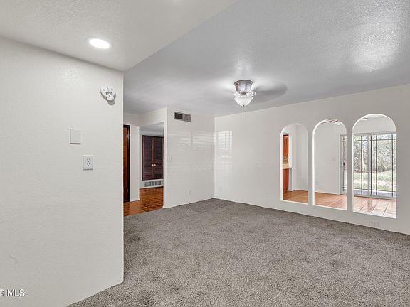4th image of 9722 Penjamo Dr