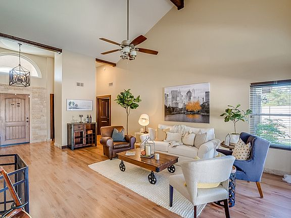 4th image of 1930 E Sunburst Ln
