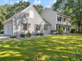 19 Woodmont Cir, East Haddam, CT 06423
