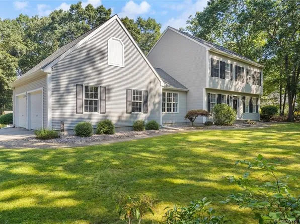 19 Woodmont Circle, East Haddam, CT 06423