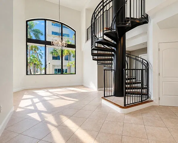 2 bed, 1467 sqft, $6,650 — Photo 2