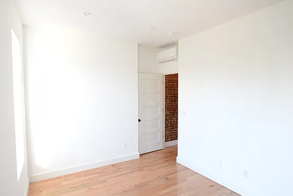 Rented by Residents Team | media 41