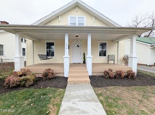 1514 W Sullivan St, Kingsport, TN 37660