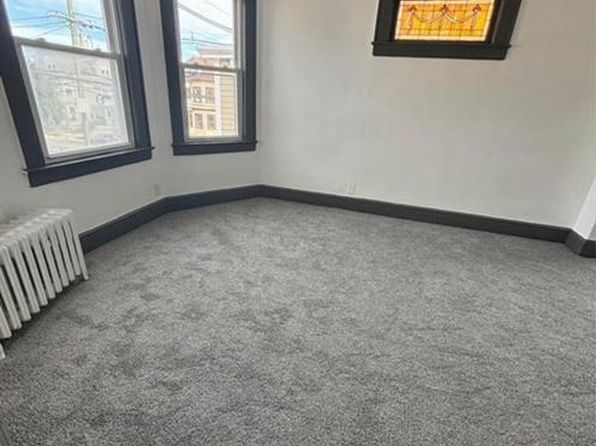 368 Paxton St FLOOR 2