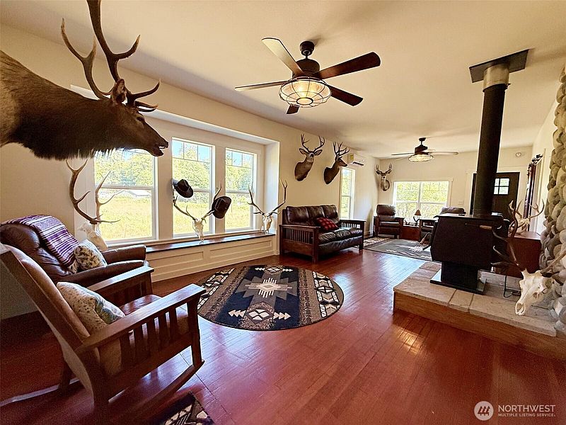 3rd image of 133 Martin Road