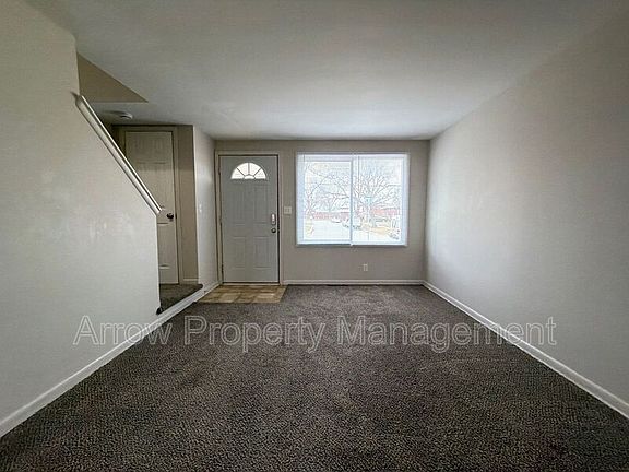 3rd image of 5443 Benton St