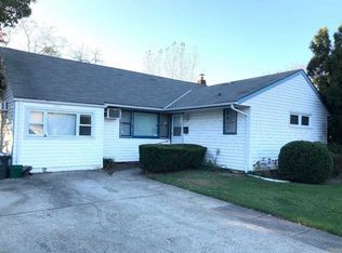 1106 Bellmore Rd, Bellmore, NY 11710