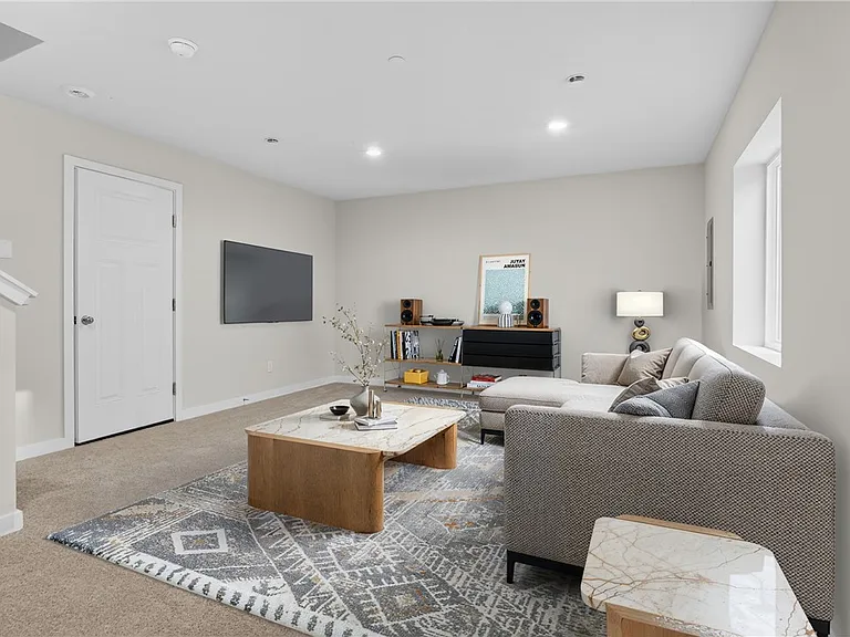 704 Olivia St — Photo 29