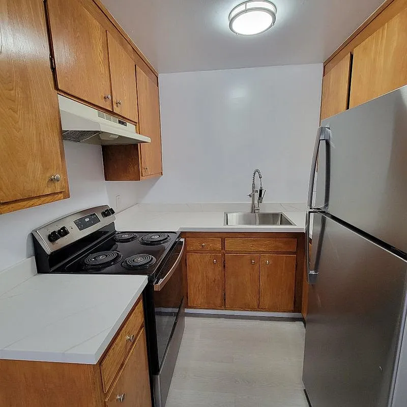 2 bed, 1.0 bath, 600 sqft, $2,495 — Photo 3