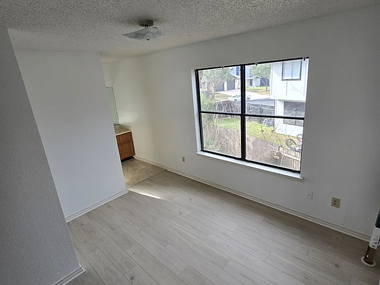 6610 Windrift Way — Photo 11