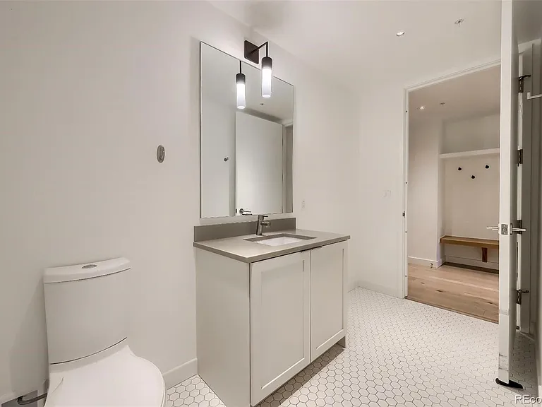 1750 Wewatta St #631 — Photo 22