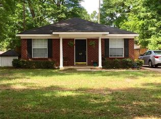 67 Maple Ave E, Satsuma, AL 36572