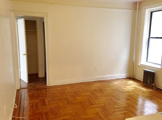 Rented by Premier Metro Realty Corp | media 15