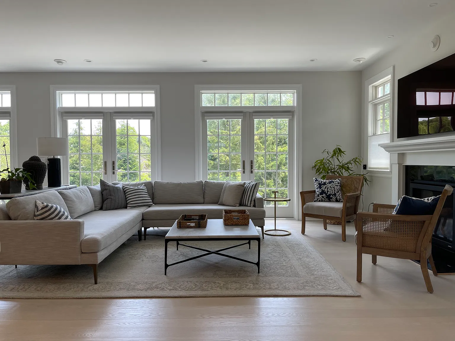 Recently Constructed East Hampton Rental by Three Mile Harbor — Photo 3