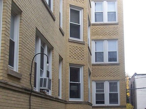 2nd image of 4421 N Rockwell St #2E