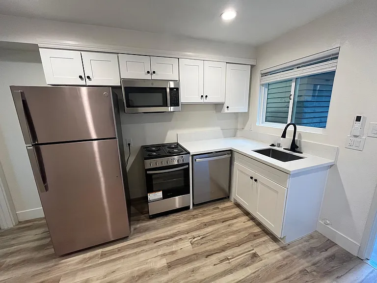 4084-4091 Kansas St #2 — Photo 1