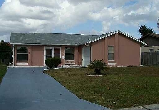 1st image of 450 Ball Ct