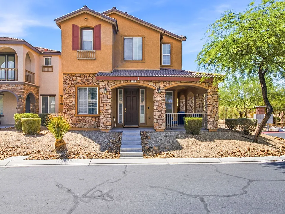10051 Candy Bouquet St