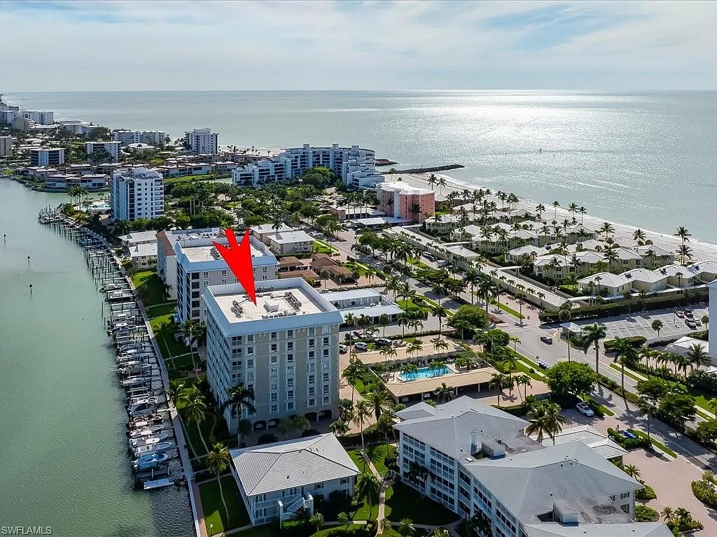 Building Photo - 2750 Gulf Shore Blvd N #204