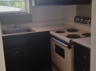 303 SE 9th Ct, Hallandale Beach, FL 33009