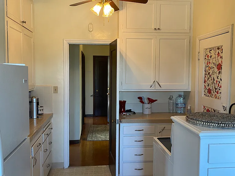 1 Duane Street Apartments — Photo 10
