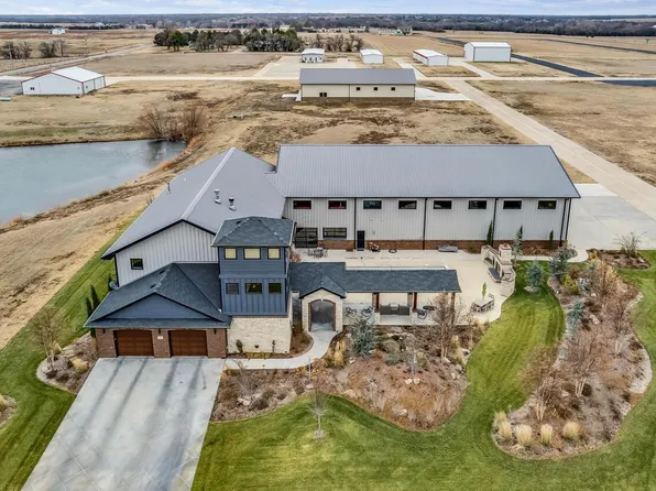 7053 S 143rd St E, Derby, KS 67037