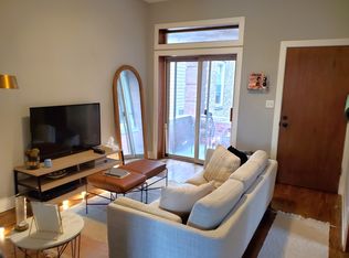 816 N Leavitt St APT 3R, Chicago, IL 60622